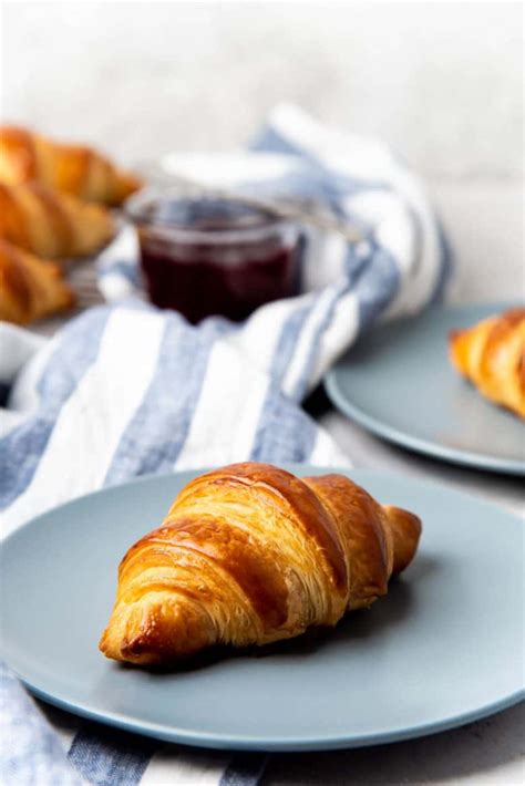 Homemade French Croissants Step By Step Recipe The Flavor Bender