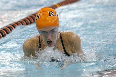 Rockford Girls Swimmers Too Much For Hudsonville In Ok Red Action 205