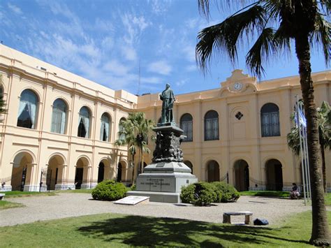 Córdoba, city, among the largest in argentina, and capital of córdoba provincia (province). Investigador dicta conferencia en universidad de Argentina