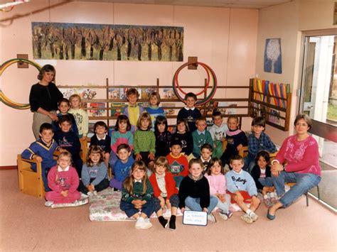 Photo De Classe Maternelle Moyennes Et Grandes Sections 1990 1991 De