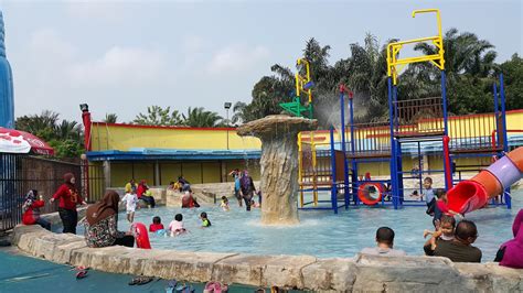 Air panas jasin melaka 2021 air panas jasin waterpark melaka terletak di kampung ayer panas , bemban. ...firdausology...: Jom Ke Hotspring Jasin, Melaka