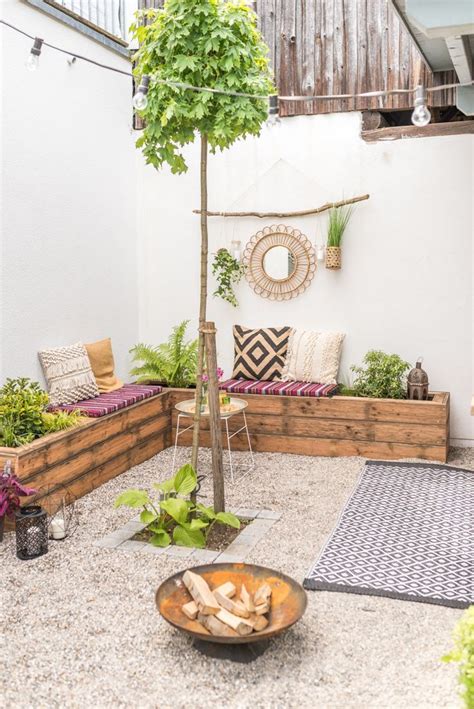 Eine terrasse gehört zum haus und garten. DIY und Dekoideen f r die Garten Terrasse im Boho Look mit ...
