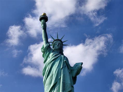 Easily convert feet to meters, with formula, conversion chart, auto conversion to common lengths, more. Statue of Liberty Height - How Tall? ~ HeightPedia