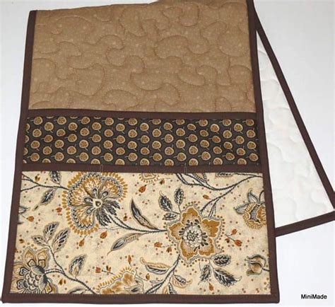 See more ideas about remote caddy, sewing projects, quilt sewing. Quilted Armchair Caddy, Bedside Caddy, Brown Jacobean ...