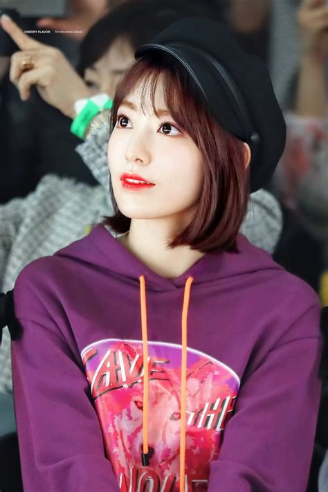 #宮脇咲良 #미야와키사쿠라 #아이즈원 #miyawakisakura #izone_oneiricdiary. 宮脇咲良、IZONE | 咲 良, 女性アイドル