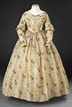 Vers 1840 | Historical dresses, 1840s day dress, Fashion