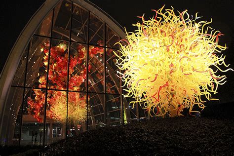 Seattle Blown Glass Art Chihuly Museum The Wanderlusters