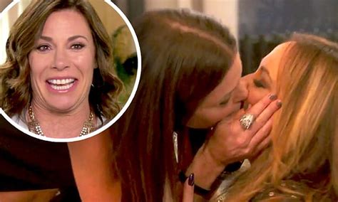 Luann De Lesseps Has Passionate Lesbian Kiss In New Trailer For Real Housewives Of New York City