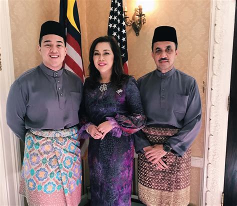 Tan sri datuk seri utama dr. Adik Neelofa Bercinta Dengan Anak Menteri Bergelar Tan Sri ...