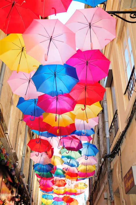 Awesome Umbrella Wallpapers For Iphone In 2020 Cover Pics Umbrella