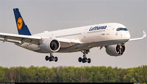 D Aixh Lufthansa Airbus A350 900 At Munich Photo Id 1198606