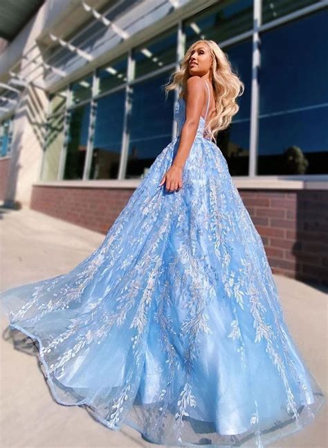 Flowy Ball Gown Light Blue Spaghetti Straps Lace Appliques Prom Dress