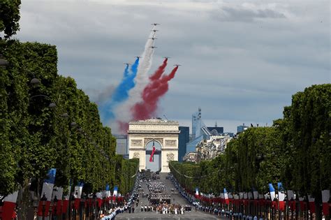 Bastille Day 2016 Photos Of Huge Military Parade On The Champs Elysees