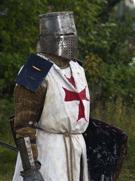Crusader Medieval Knight Medieval Armor Knight Armor