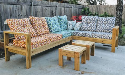 But what about the table!! 2x4 sectional + 2x4 end tables | Ana White