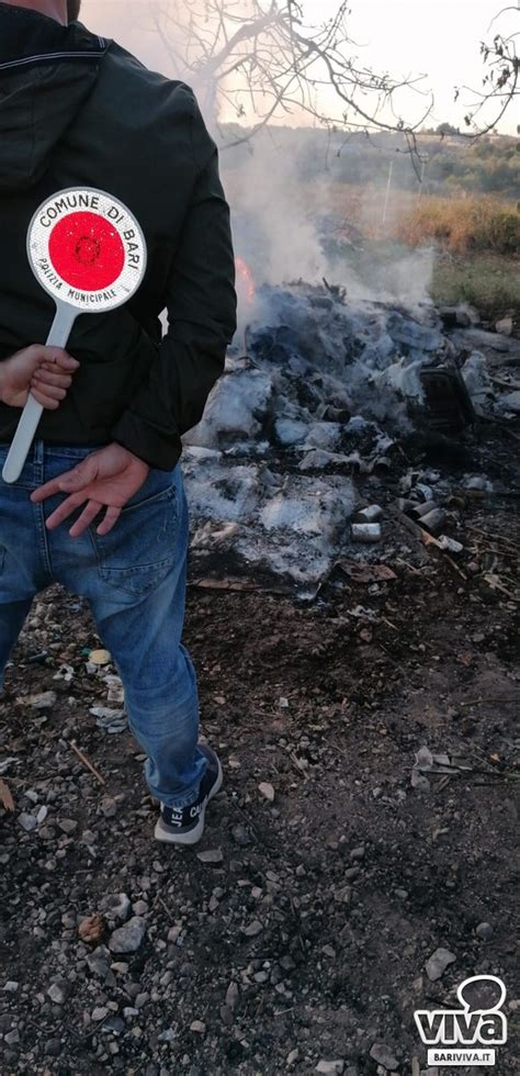 Check spelling or type a new query. Incendi a Santa Rita a Bari, beccati in due. Denunciati ...