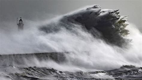 Record Breaking Winds Blast Europe In The Worst Storm In Decades Live Science