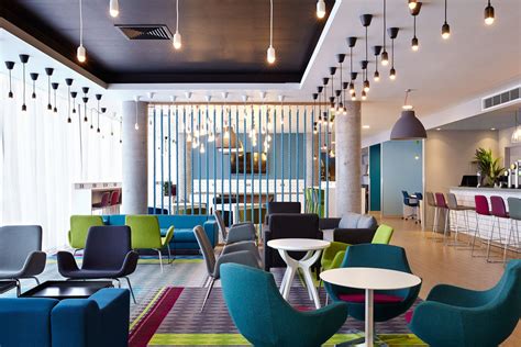 Holiday inn new delhi international airport. Holiday Inn Express Aberdeen | Lounge Bar Design | Holiday ...