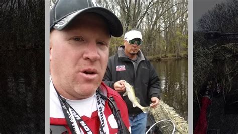 Wisconsins Wolf River Fall Walleye Run October Fishing Report Youtube