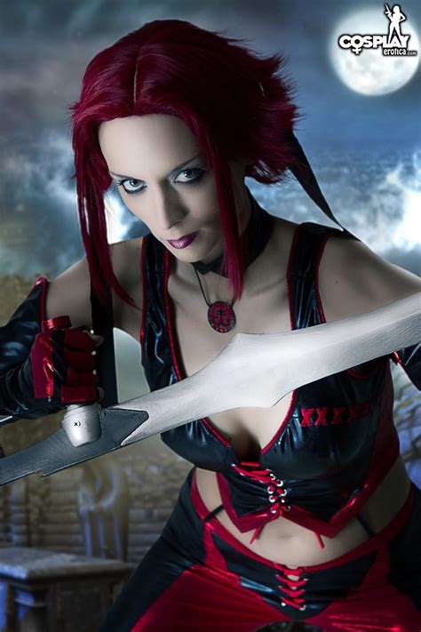 Beautiful Redhead Cosplayer Lana Makes Your Fantasy Come True