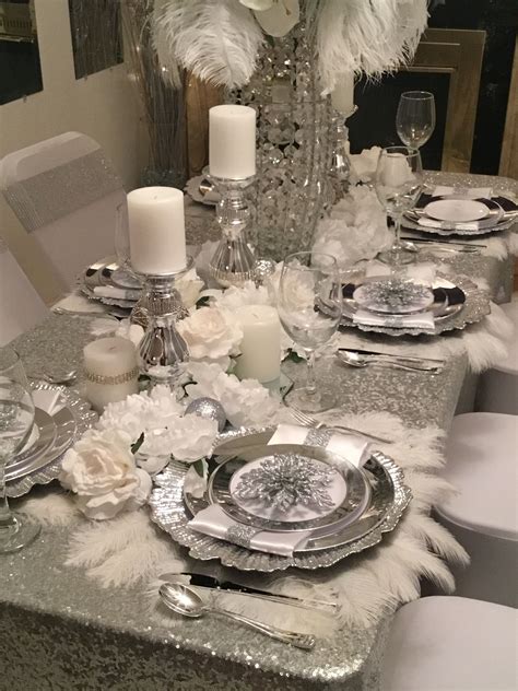 10 White And Silver Table Decor