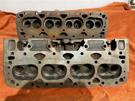 Sold Chevrolet Chevy Phase 2 Bow Tie Cylinder Heads 14011034 Set The