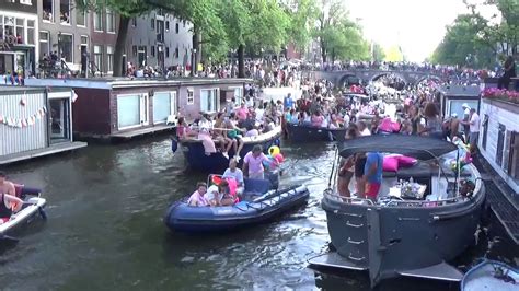 chaos op de grachten amsterdam na de canal parade amsterdam 2018 youtube