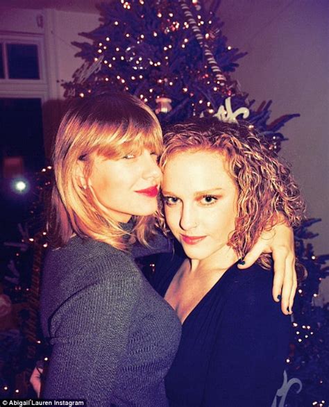 Taylor Swift Says Happy Christmas To Her Pal Ed Sheeran Via Instagram