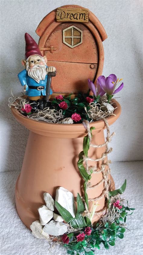 20 Clay Pot Fairy Garden