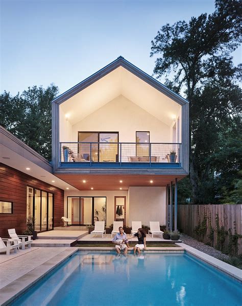 Simple Geometry Shines In Modern Austin Home