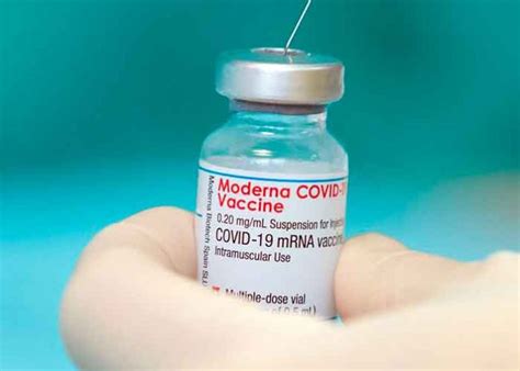 Laboratorio moderna de eu anuncia que su vacuna contra la covid tiene eficacia del 94.5%. Vacuna de Moderna demuestra alta eficacia contra las ...