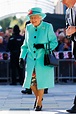 Elizabeth Ii Fashion / Photos Of Queen Elizabeth S Style How The ...