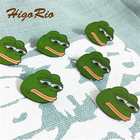 10pcs Wholesale 1 High Sad Frog Lapel Pin And Brooches Green Enamel