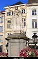 Statue der Erzherzogin Margarete von Österreich (1480-1530) in Mechelen ...