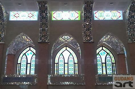 Mengenal Tentang Kaca Patri Jendela Masjid Gudang Art Design
