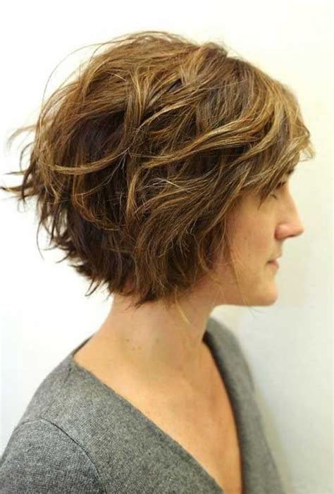 Awesome Messy Bob Hairstyle For Older Women With Curly Hair 64