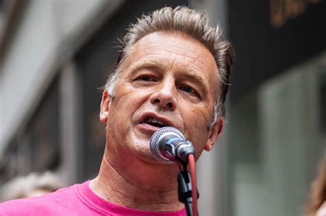 chris packham launches legal challenge to watered down net zero plan elemental