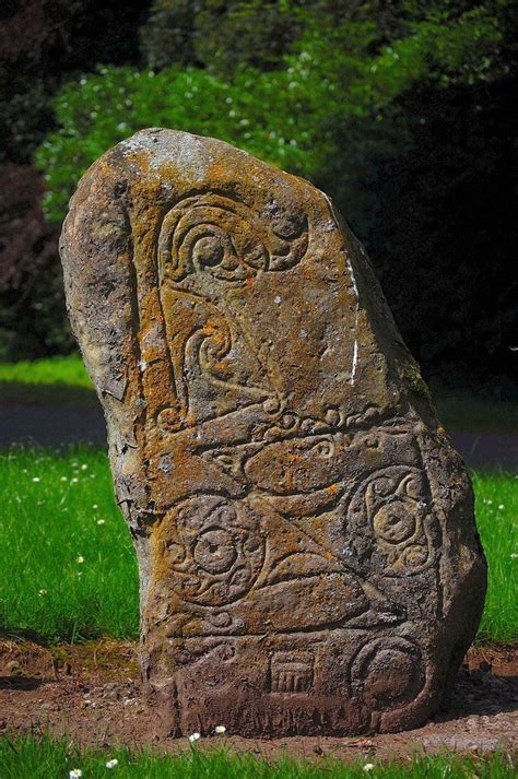 Pictish Stone By Lichtie On Deviantart Neolithic Art Ancient Art