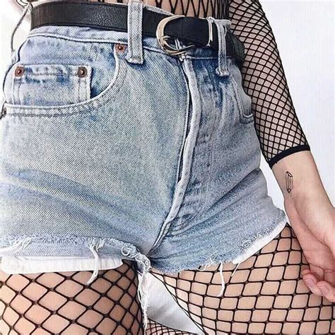 Grunge Outfits Ideas With Fishnet Tights Ninja Cosmico