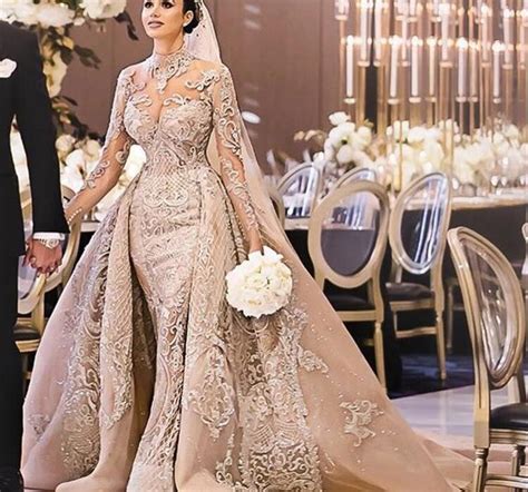 Muslim Wedding Ball Gowns Shinny Luxury Long Sleeve Lace Bridal Dresses Z5048 China Wedding
