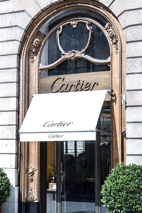 Cartier Store In Paris Robbed Champs Elysees British Vogue British