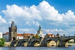 Charles Bridge - Masterpiece of Medieval Architecture in Prague ...