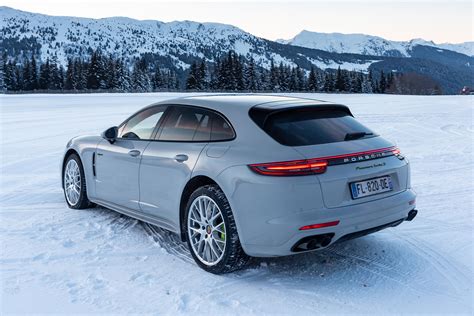 Photo PORSCHE PANAMERA SPORT TURISMO Turbo S E Hybrid Berline Motorlegend Com