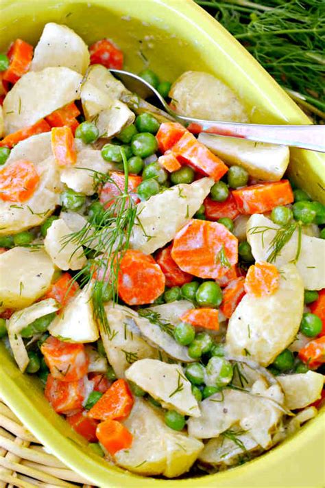 We have easy potluck ideas for potato salad, fruit salad, dips, refreshing summer drinks, and many more july 4th recipes. Potato Salad with Yogurt Dill Dressing - Only Gluten Free Recipes