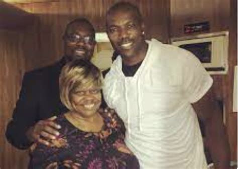 Terrell Owens Parents Meet Lc Russel And Marilyn Heard