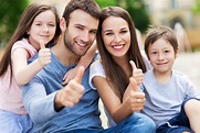 Happy family Stock Photos, Royalty Free Happy family Images ...