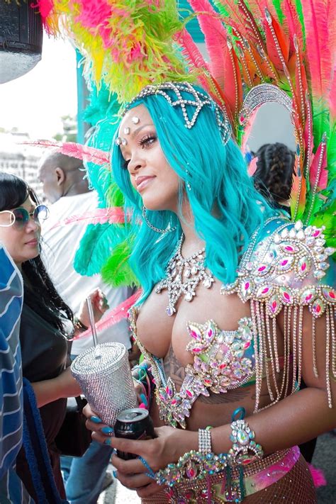 Rihanna 2017 Barbados Carnival Amazing Thick Ass Tits Photo 2