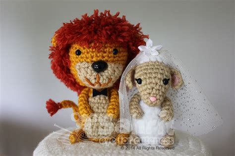 Lion And Lamb Topper Pattern By Sahrit Sahrit In Wonderland