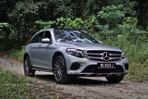 2wd suvs are the trend today, and in the glc 200, mercedes may have found the perfect formula for one. Review: 2016 Mercedes-Benz GLC 250 4MATIC - AutoBuzz.my