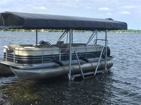 Pontoon Boat Lifts Shallow Water Pontoon Lifts R And J Machine
